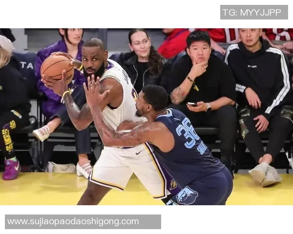 华盛顿奇才与洛杉矶湖人激战正酣谁能在NBA赛场上笑到最后